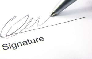 DES SIGNATURES LAMENTABLES AU SERVICE DU PATRON