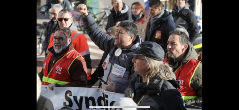 Une puissante mobilisation qui oblige au retrait